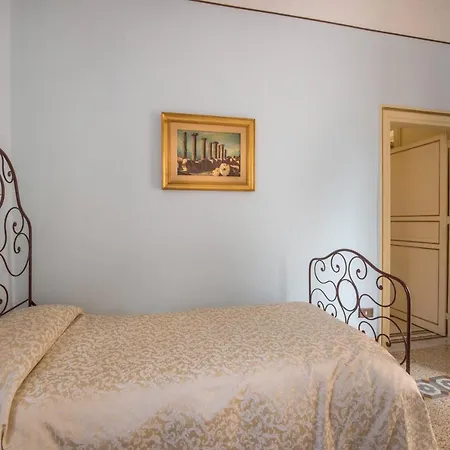 Feriehus Casa D'arte Ugdulena Con Piscina E Terrazza